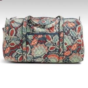 Vera Bradley large duffle in “Nomadic Floral”